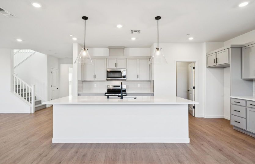 Kitchen with large central island