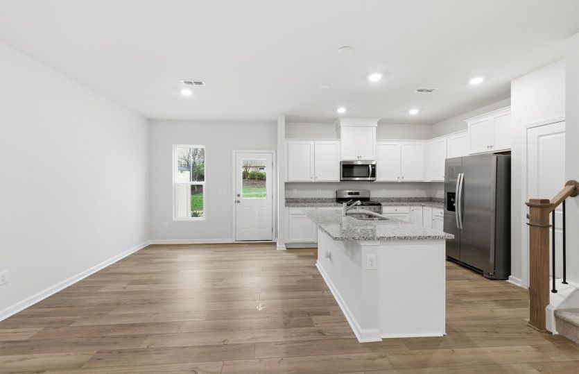 Hemingway #6 - Extra Seating at Kitchen Island is Ideal for Hosting
