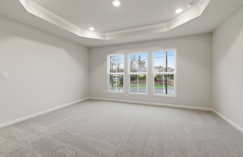 Hemingway #6 - Bright & Cozy Owner's Retreat with Tray Ceiling