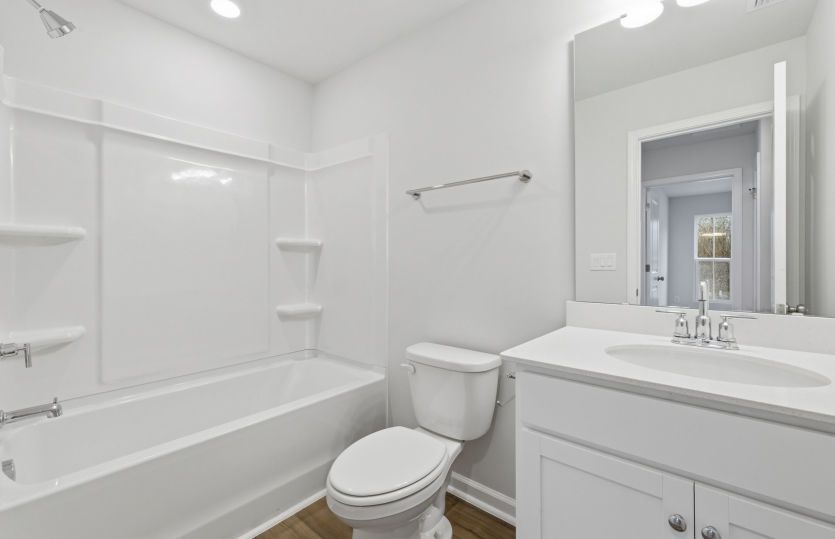 Hemingway #6 - Secondary Bath with Tub-Shower Combo for Kids & Guests
