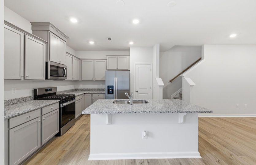 Hemingway #8 - Large Island with Extra Seating