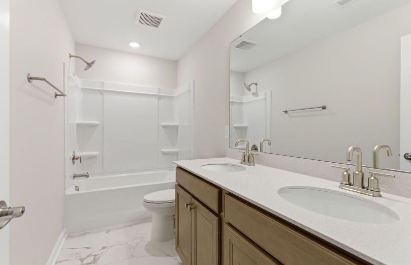 Richton #103 - Secondary Bath with Tub-shower Combo for Children or Guests