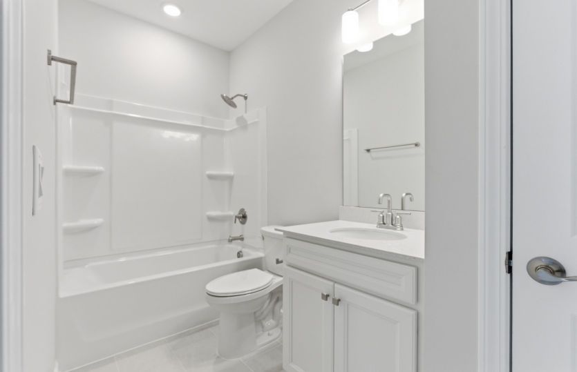 Rockingham #106 - Secondary Bath