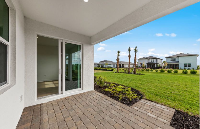 Spacious lanai with gorgeous view