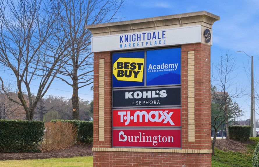 7 mins to Knightdale Crossing