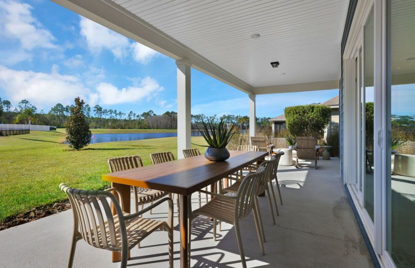 Mahogany | Covered Lanai