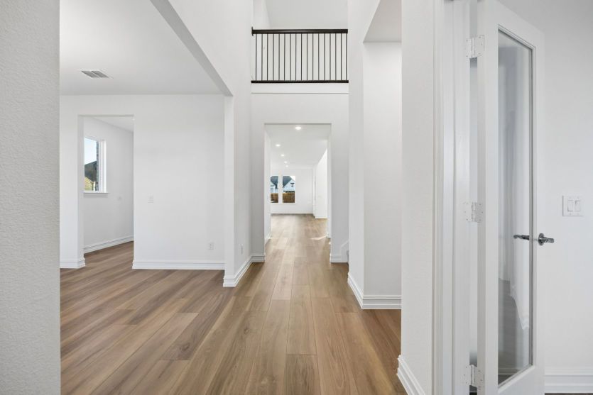 Welcoming entry with soaring ceilings *photos may depict options and features that aren't available