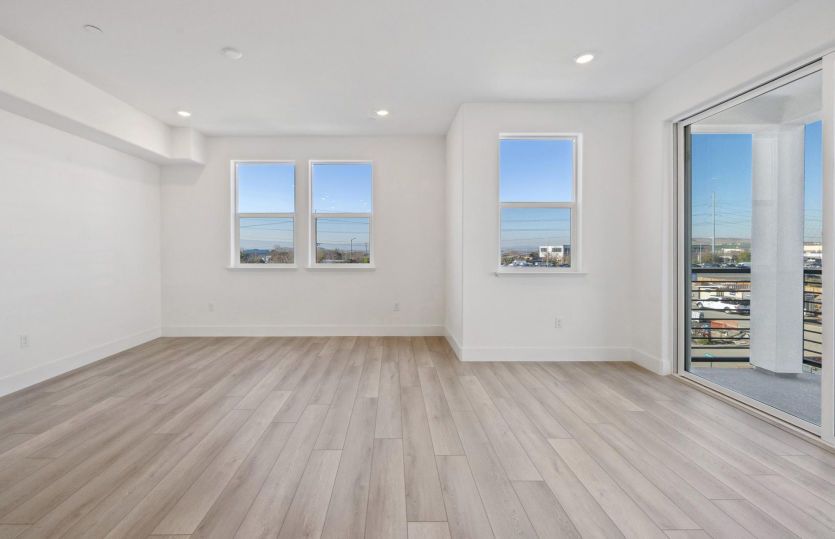 Light-filled gathering room space