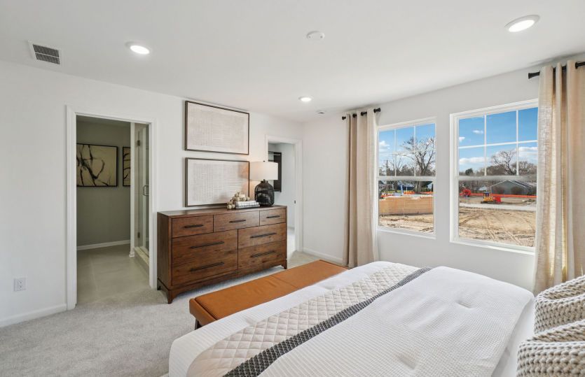 Expansive owner's suite