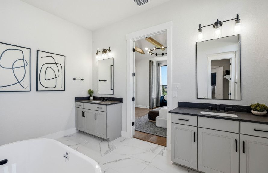 Resort-Style Baths