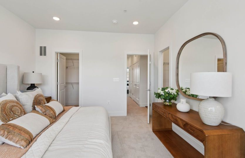 Luxury Owner's Bedroom with 2 Walk-in Closets