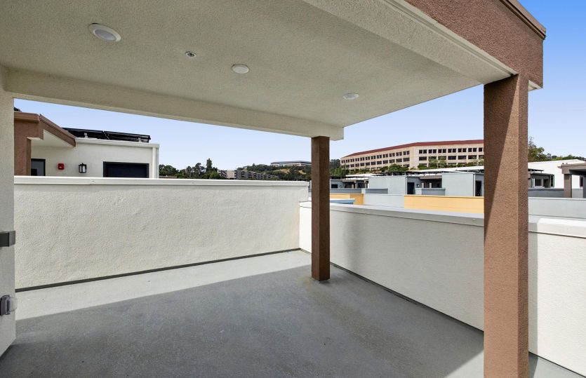 Convenient rooftop deck for additional living space