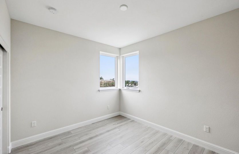 Secondary bedroom