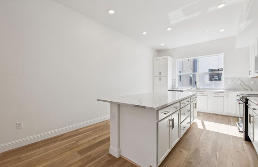 Open kitchen - perfect for entertaining