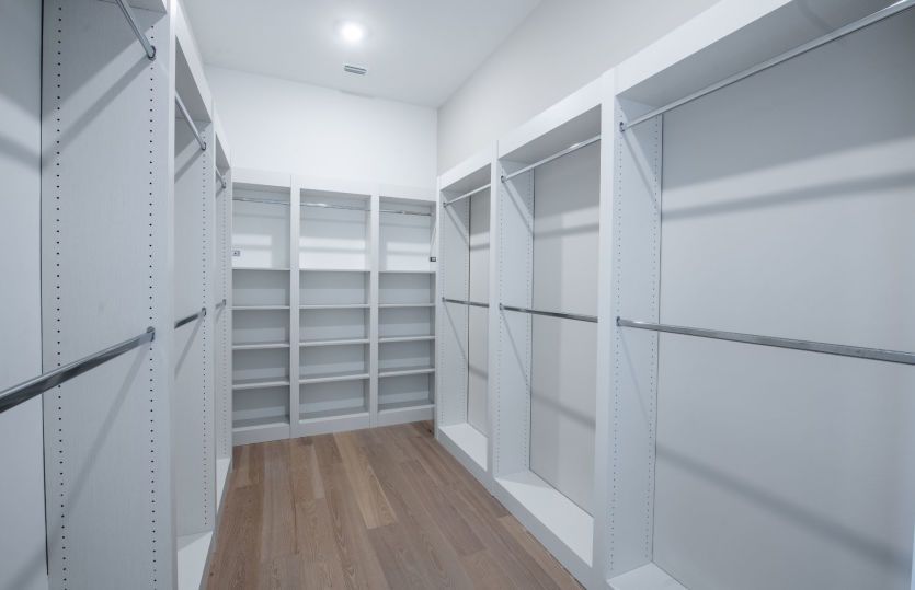 Owner's clotset