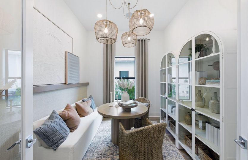 Flex room, perfect space for a home office
