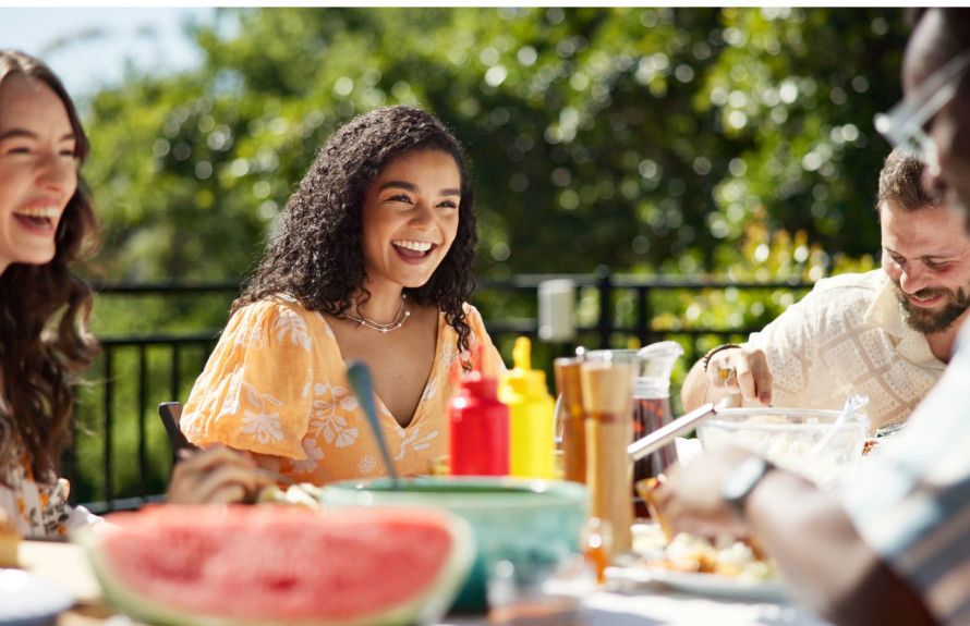 Shopping and Dining Nearby