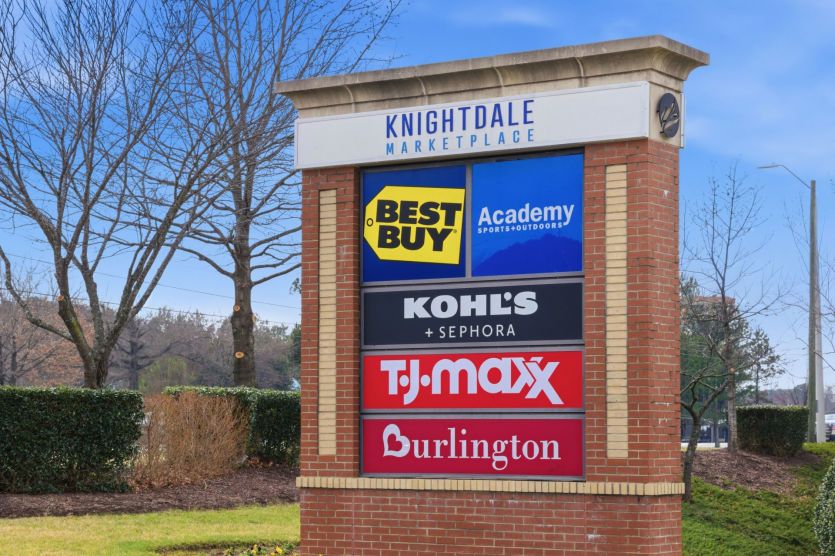 7 mins to Knightdale Crossing
