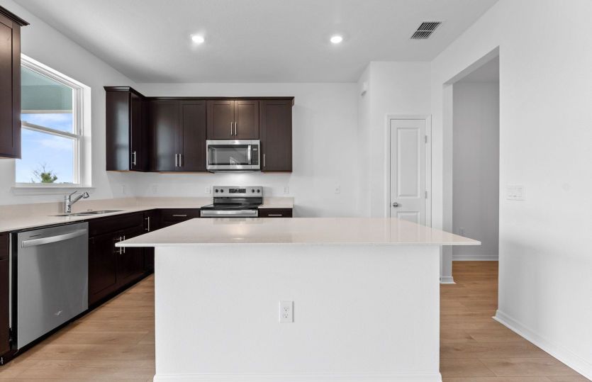 Abundance of Counter Space and Storage