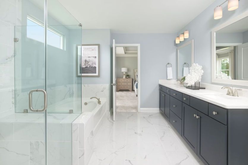 Owner's Bathroom.