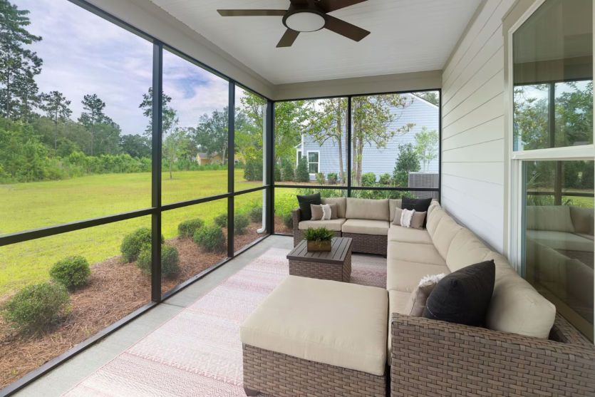Screened-In Porch