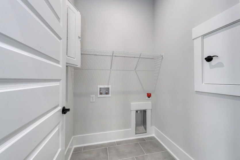 Walk-in Laundry Room