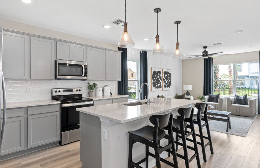 Open Kitchen & Cafe Space