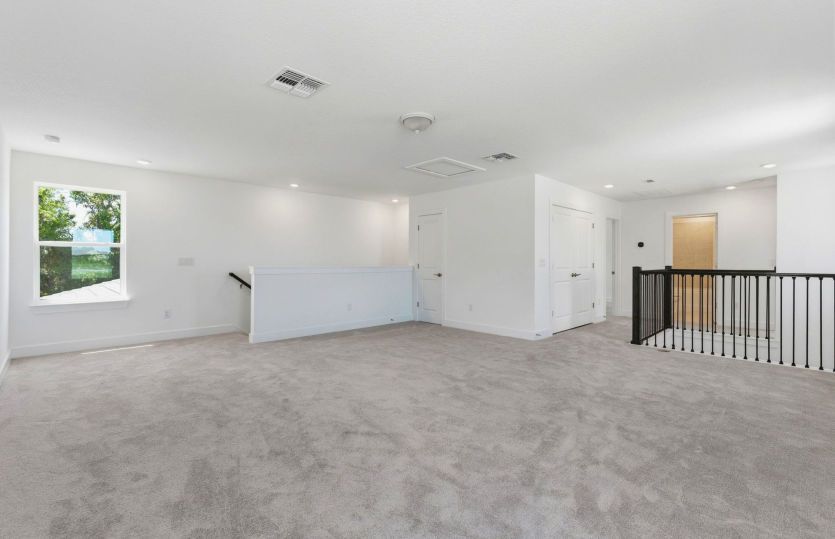 Versatile Loft Area