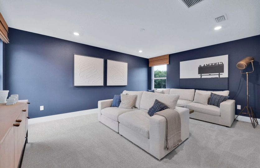 Merlot Grand | Media Room