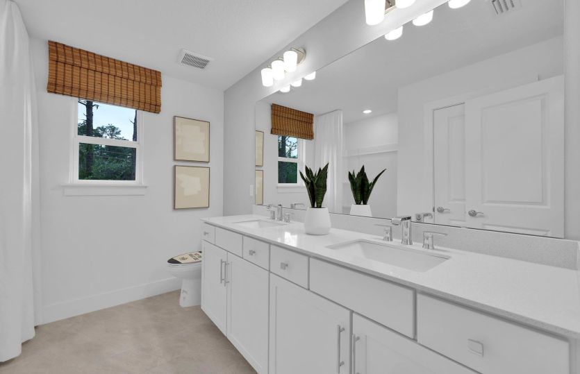 Merlot Grand | Secondary Bathroom