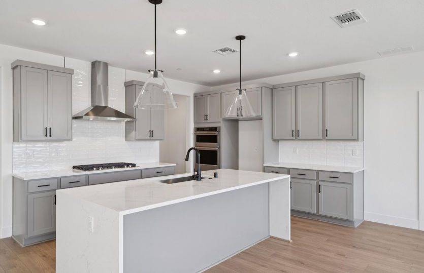 Kitchen with large central island
