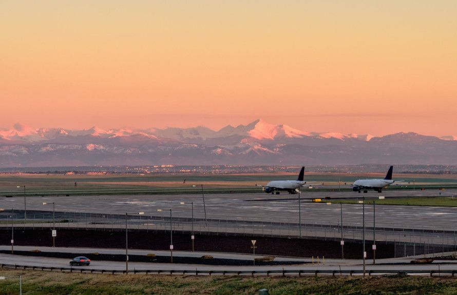 30 minutes from DIA