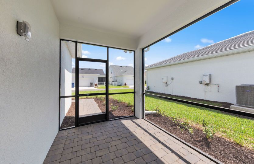 Screened-in lanai