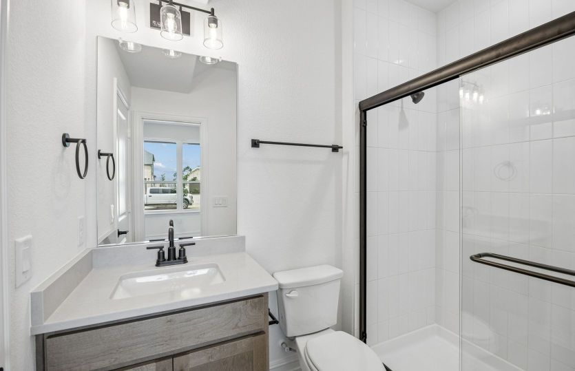 Secondary bath on first level