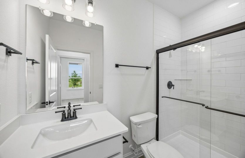 Secondary bath on first level
