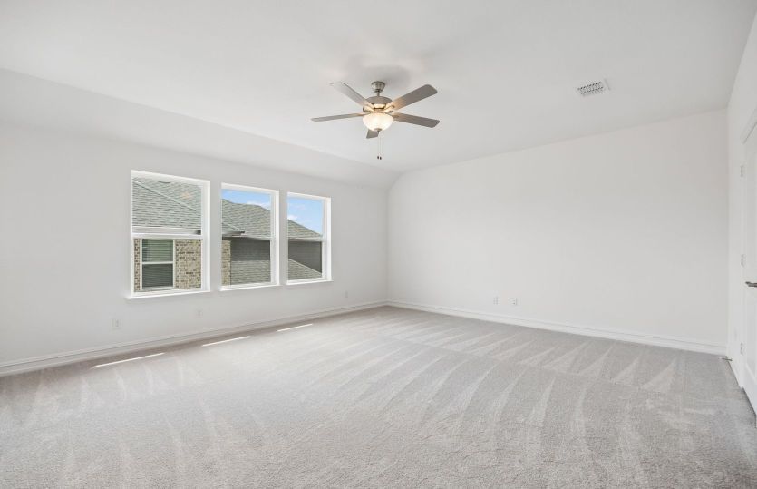 Spacious secondary bedroom