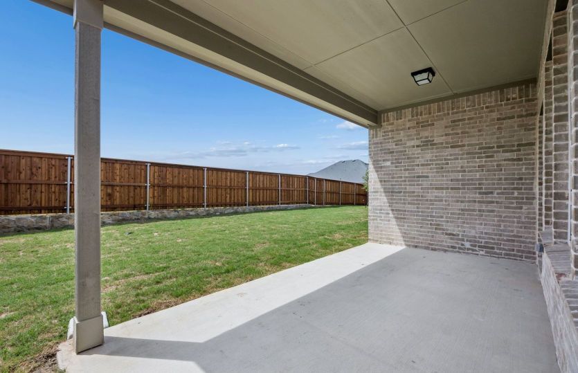 Covered built-in patio