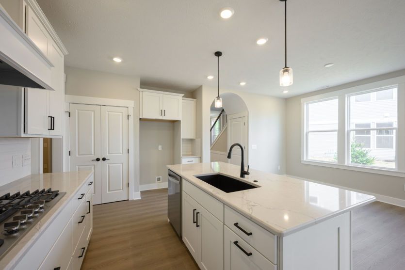 Perfect Size Kitchen for Cooking and Entertaining