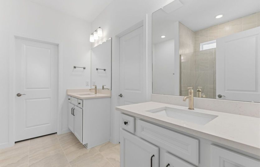Owner's Bath with Dual Sinks