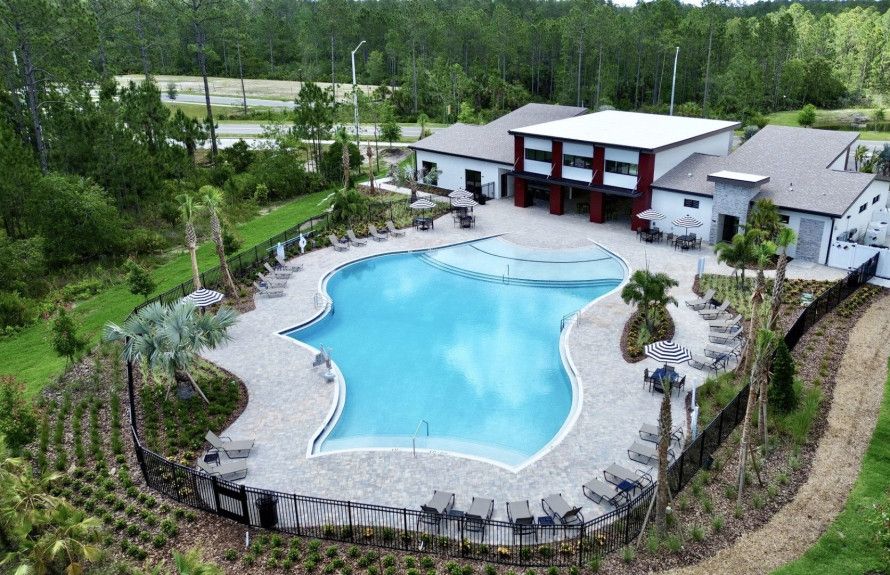Resort-Style Pool