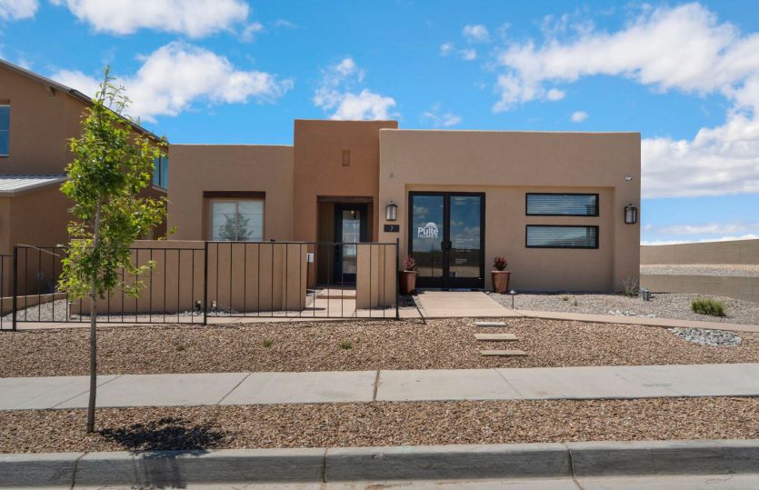 7 Calle Reflejo. Santa Fe, NM 87508