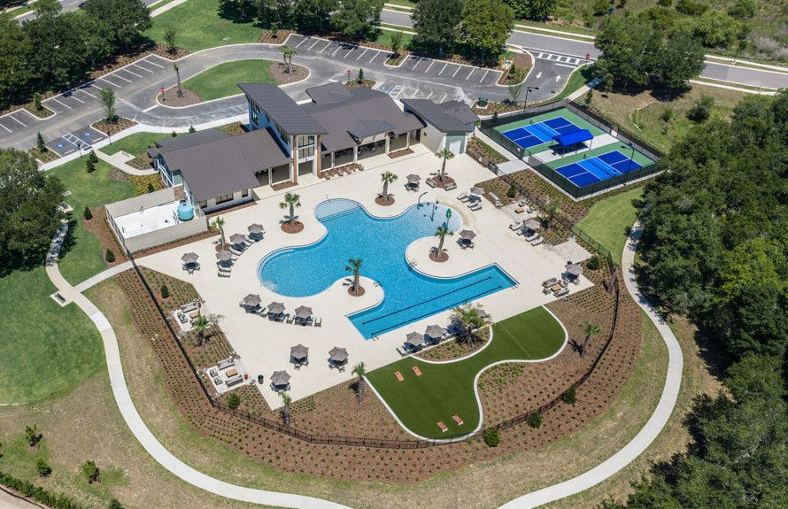 Expansive Amenity Campus
