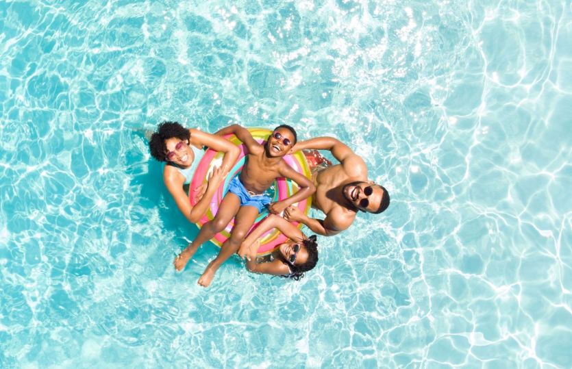 Saltwater Swimming Pool & Fitness Center for Residents to Enjoy