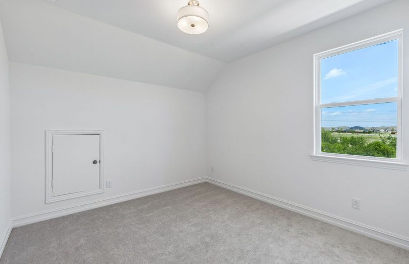 Secondary bedroom