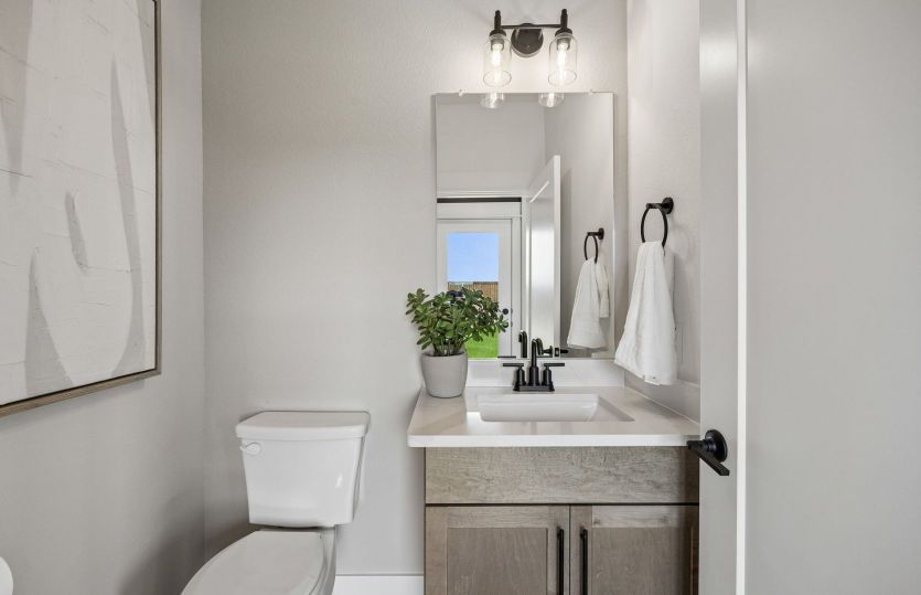 Powder bath off the gathering room