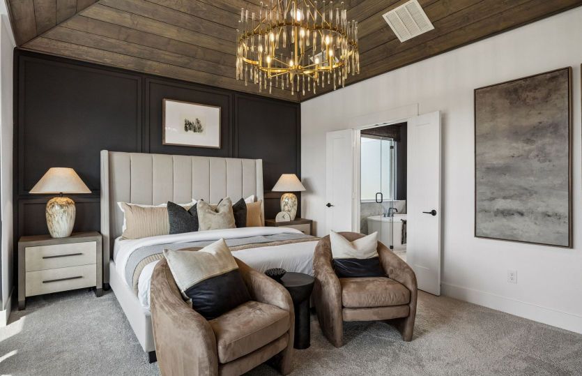 Owner's suite with private bath