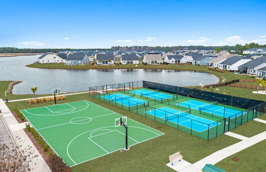 Basketball & Pickleball Courts