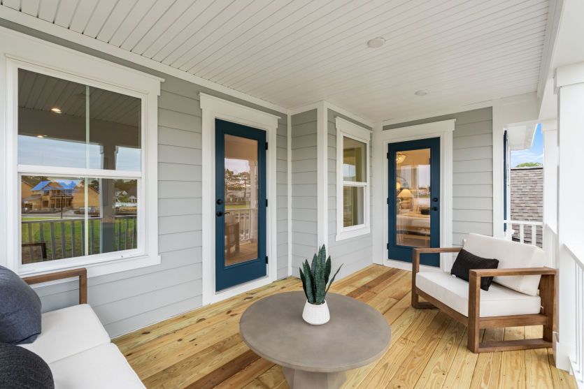 Upstairs Porch connecting to Loft & Bedroom