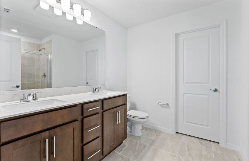 Owner's Bath w/Dual Sinks
