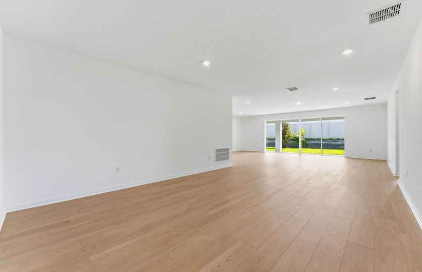 Open Dining Room to Gathering Room